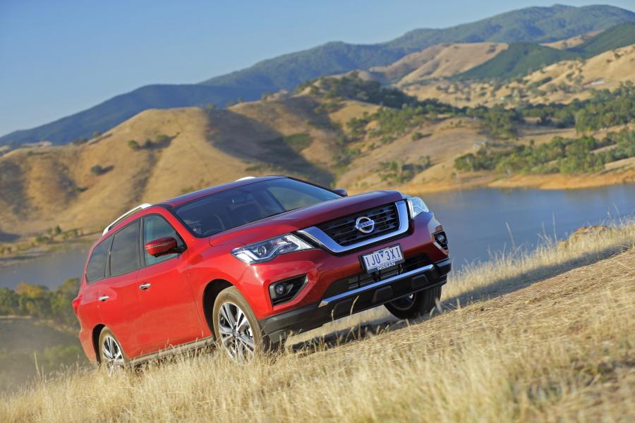  Nissan Pathfinder 2017 года  (AU) (фото 11 из 17)